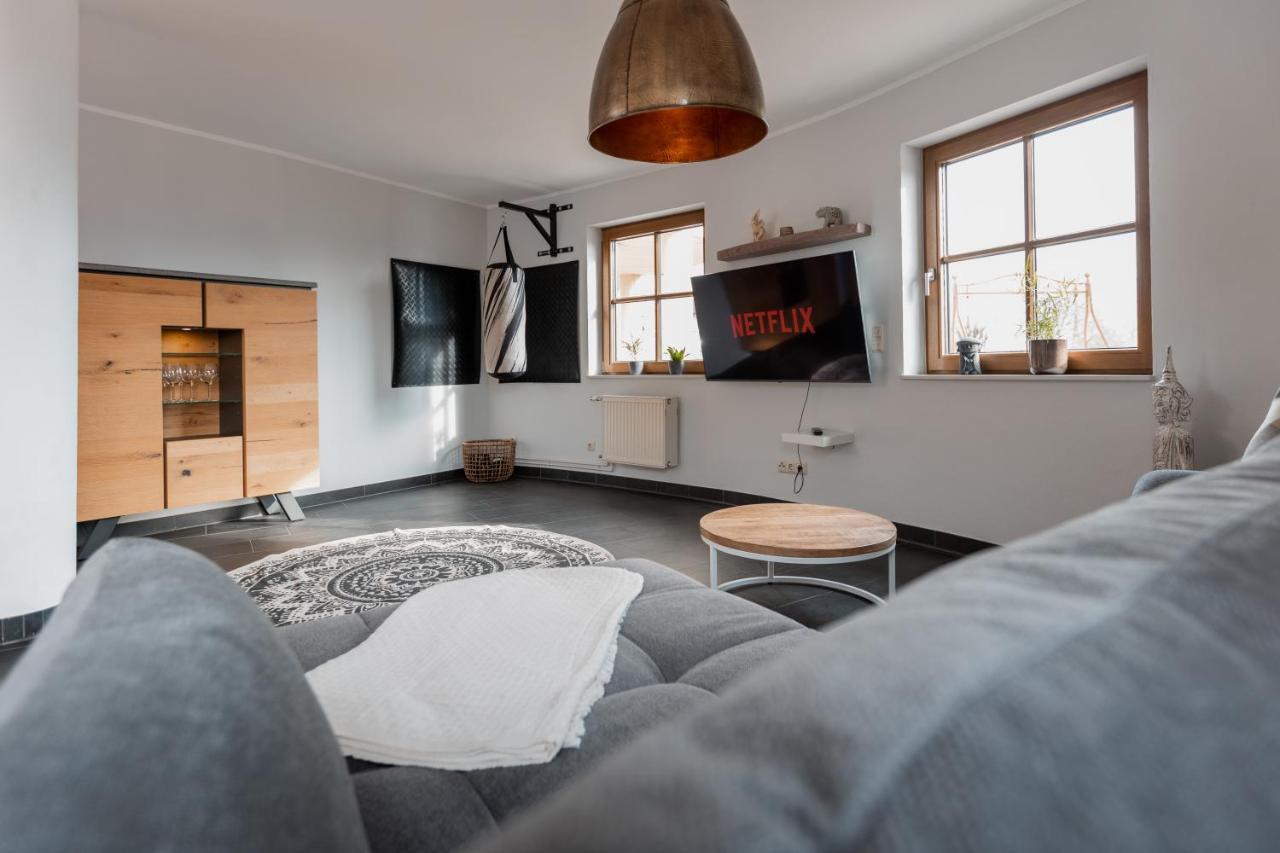 Erholung In Der Natur In Moselnahe, King Size Bett, Netflix, Waschmaschine, Trockner Bengel Dış mekan fotoğraf